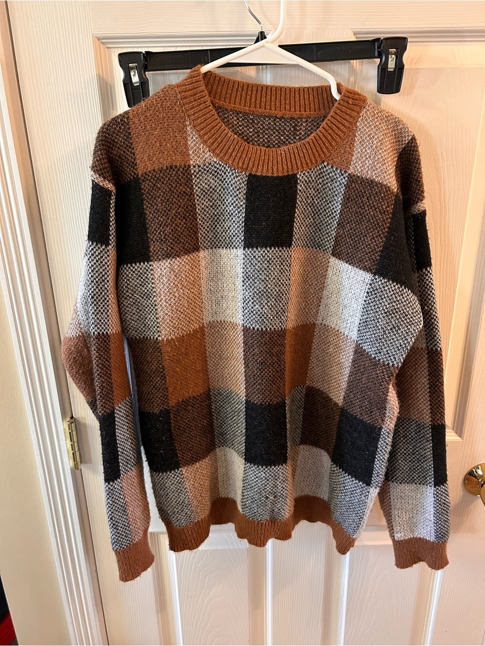Cozy Plaid Crewneck Sweater in Brown & Cream